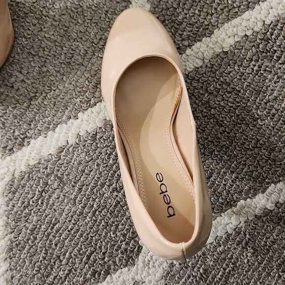 Heels - Picture 2 of 8